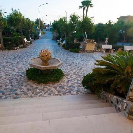Residence Sicilia Mare- Casa Vacanza Scoglitti Exterior photo